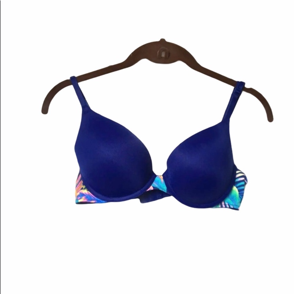 PINK Victoria’s Secret Wear Everywhere Push-up Bra
